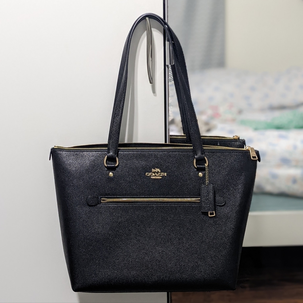 Coach black gallery tote